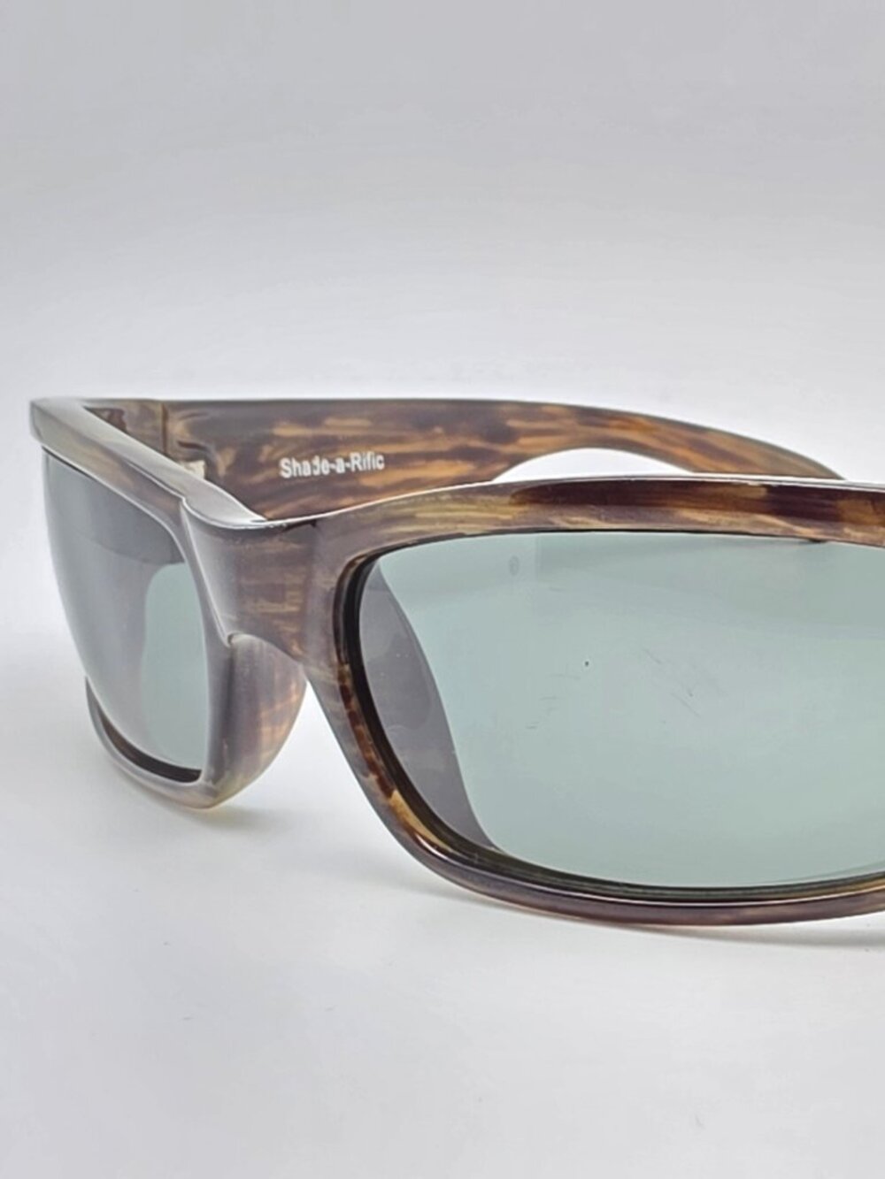 *SOLD* Kavu Yubee Olive Green Stripe Frame Polarized Green Lens Sunglasses 57mm